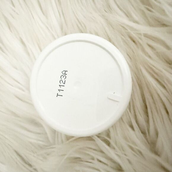 KATE SOMERVILLE | ExfoliKate Glow 2-in-1 Moisturizer + Exfoliator | 1.7 fl oz - Picture 11 of 12